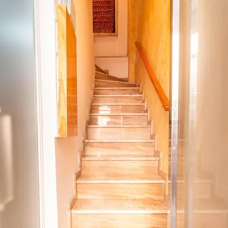 Appartement La Petite Maison De Nadette 2 *